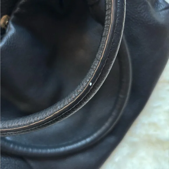 Marc Jacobs New York Black Pebbled Leather Tote Bag Gold Hardware - Picture 5 of 6